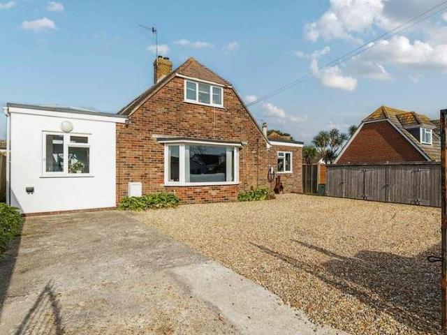 House for sale in Littlecote, West Sussex