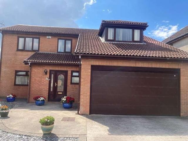 House for sale in Porthcawl, Nottage