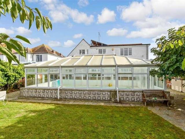 House for sale in Broadwater, Worthing