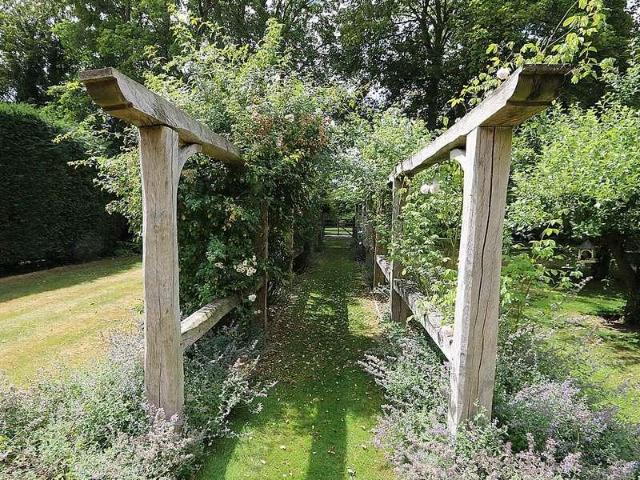 House for sale in Frilsham, Yattendon
