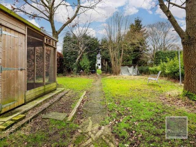 House for sale in East Bank, Norfolk
