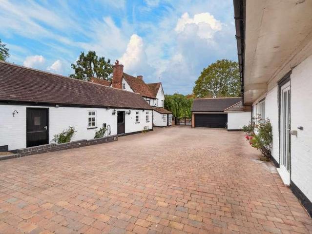 House for sale in Alderminster, Warwickshire