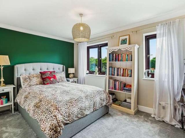 House for sale in North Shoebury, Alton Barnes