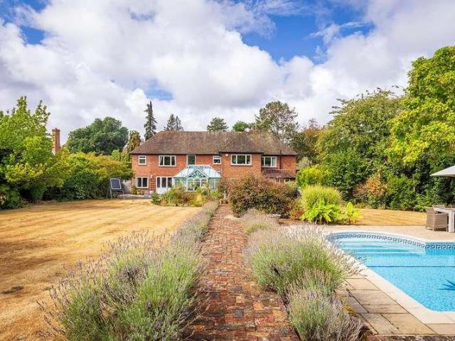 House for rent in Westborough, Surrey