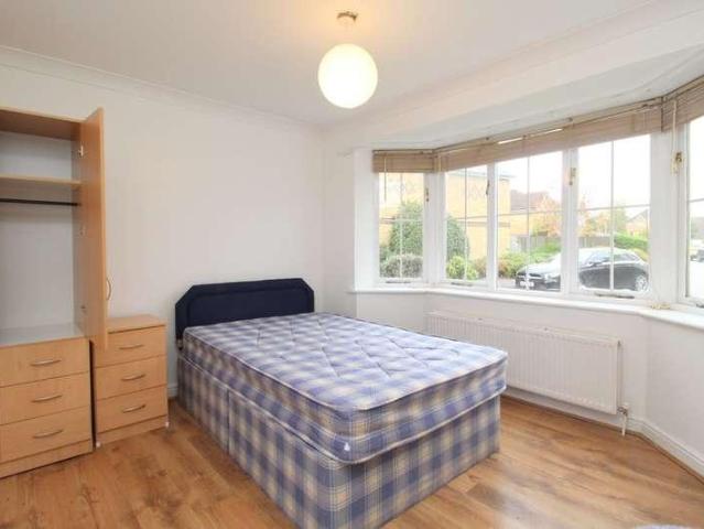 Apartment for rent in Ripley Springs, Row Town