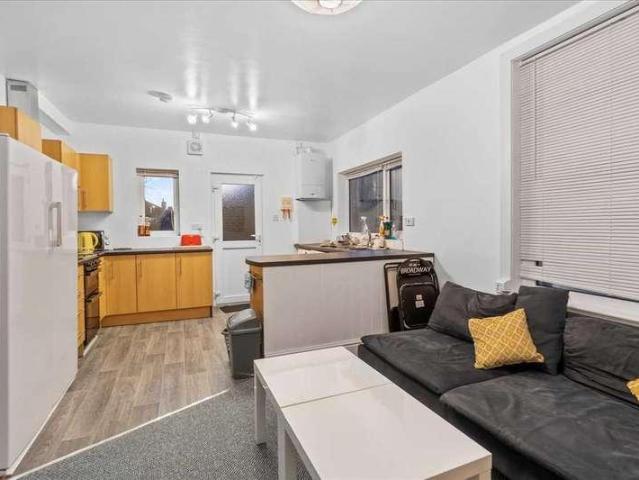 Apartment for rent in Mount Wise