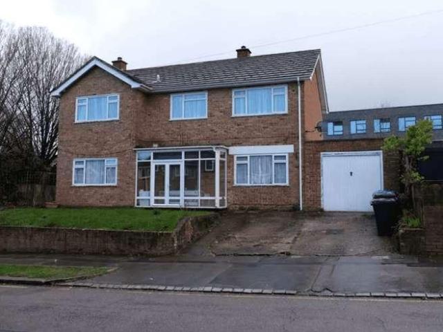 House for rent in London Borough of Croydon, Sanderstead