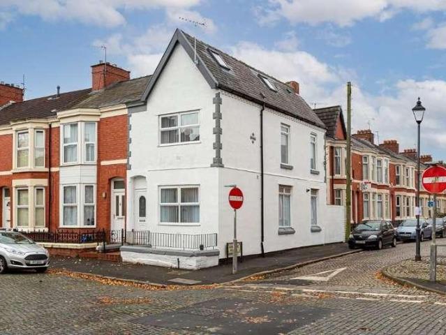 Apartment for rent in Kensington, Calderstones
