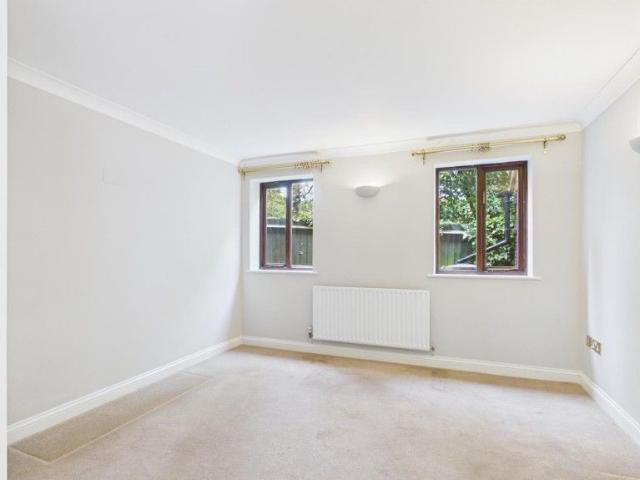 House for rent in Milverton, Green Close