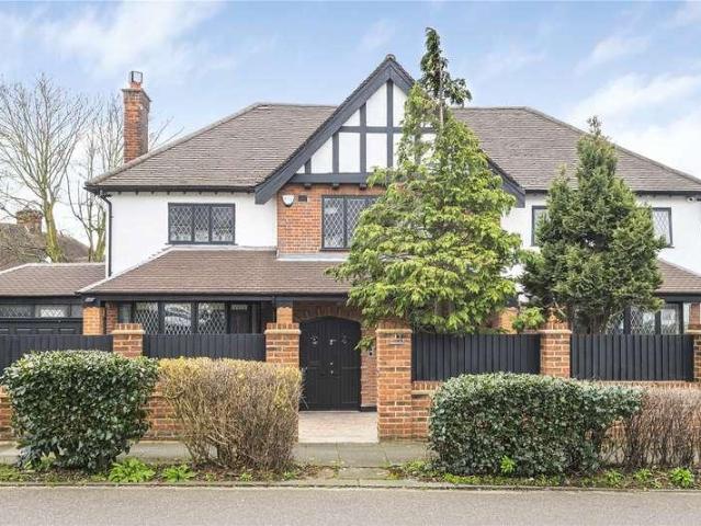 House for rent in Southgate, Greater London