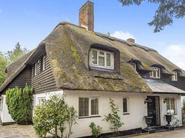 House for rent in Hatch End, Greater London