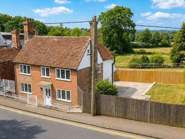 House for rent in Heathlands, East Sussex