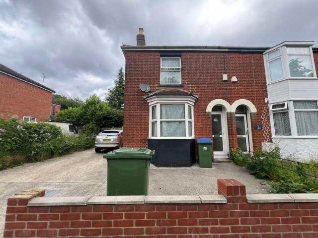 Apartment for rent in Bassett, City Of Southampton