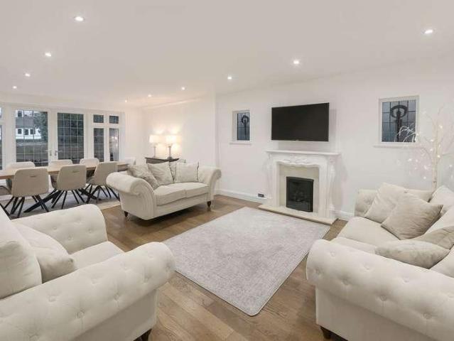 House for rent in Brook Street, Navestock Side