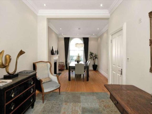 House for rent in Covent Garden, Victoria