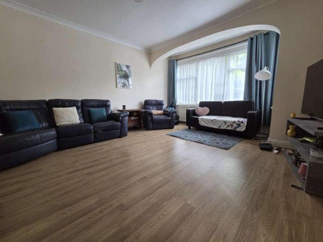 House for rent in Preston, Greater London