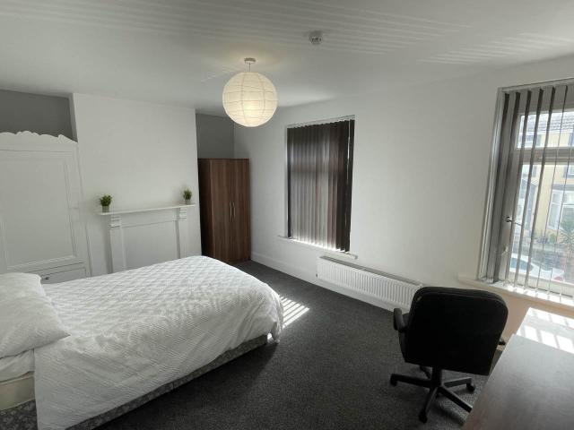 Apartment for rent in Nangreaves, Wales