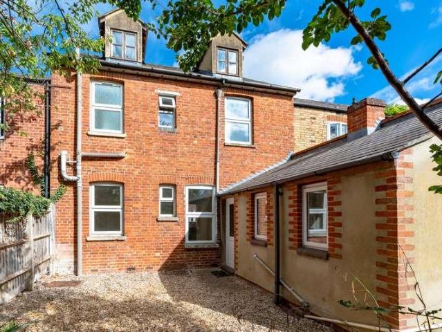 Property for sale in The Slade, Oxfordshire