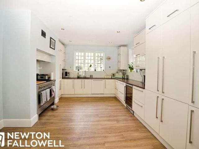 Property for sale in Hallcroft, Costhorpe