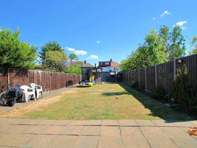 Property for sale in Wealdstone, Greater London