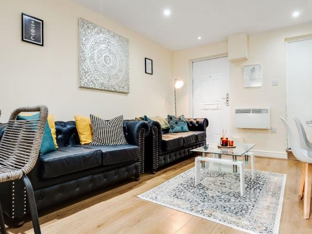 House for rent in St George's Quarter / Cultural Quarter, Calderstones
