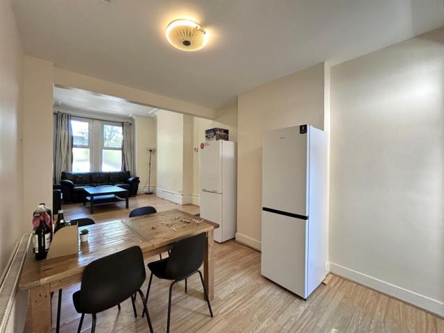 House for rent in London Borough of Ealing, Greater London