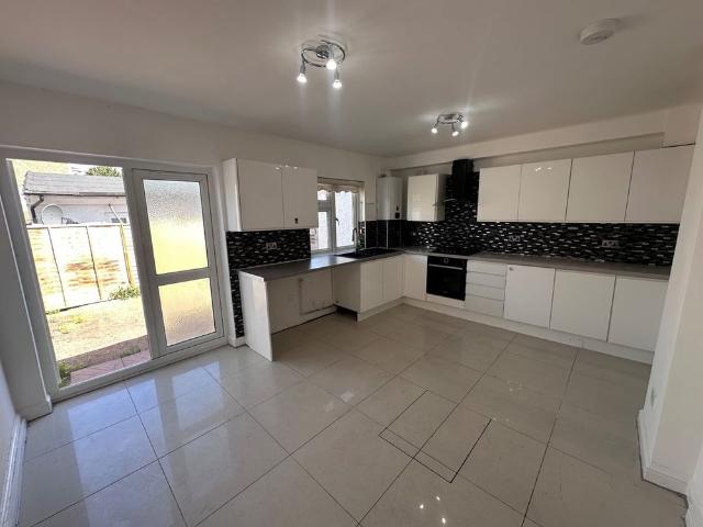 House for rent in Palmers Green, Greater London