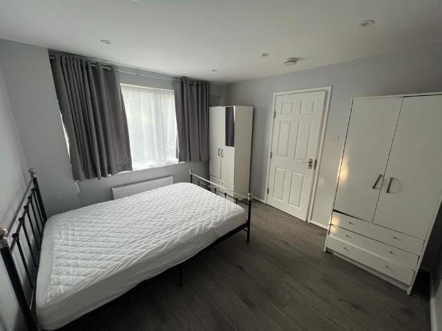 House for rent in Spring Park, Luton