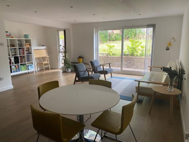 House for rent in London Borough of Croydon, Greater London