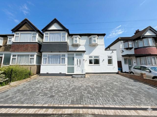 House for rent in Lane, Greater London