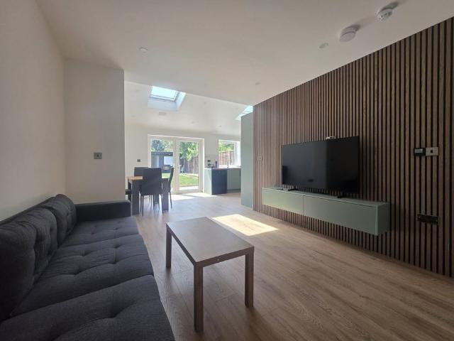 House for rent in Red Hill, Surrey