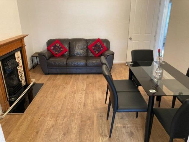 House for rent in London Borough of Ealing, Greater London