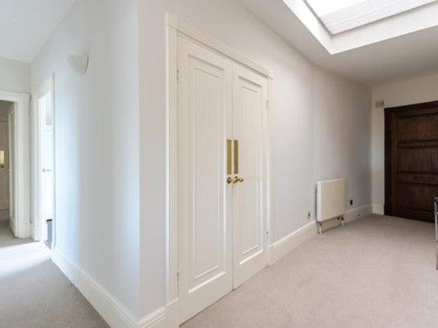 Room for rent in St. John's Wood, Greater London