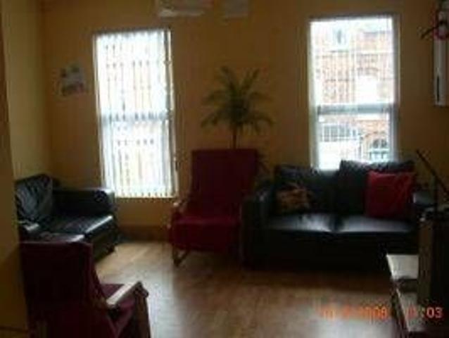 Room for rent in Queen's Quarter, Northern Ireland