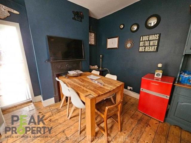 Room for rent in Southend City Centre Neighbourhood, Alton Barnes