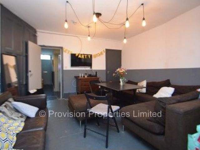 Room for rent in West Yorkshire