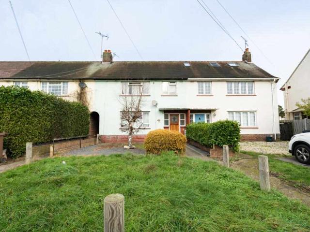 Cottage for sale in Springfield Park, Chelmsford