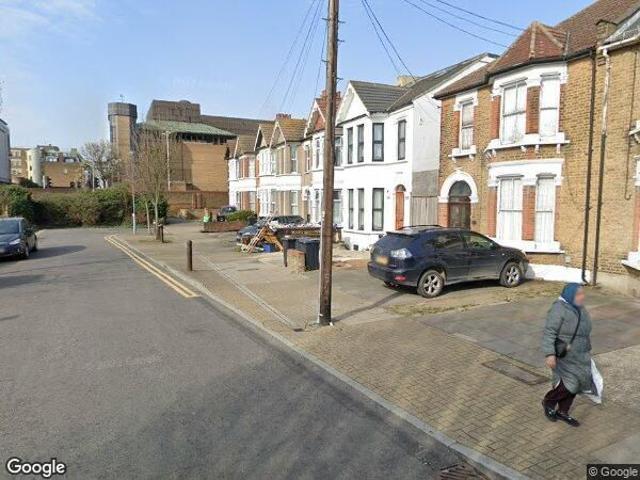 House for rent in Gants Hill, Greater London