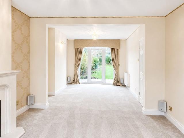 House for rent in London Borough of Croydon, Waddon