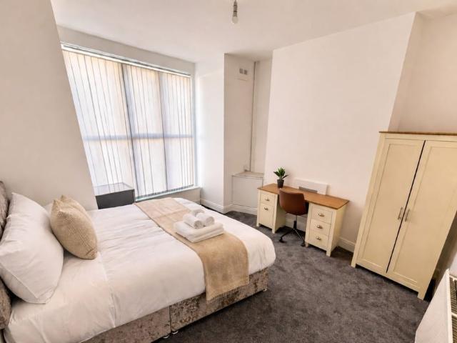 House for rent in St George's Quarter / Cultural Quarter, Calderstones
