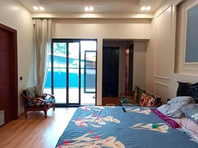 House for sale in Deri
