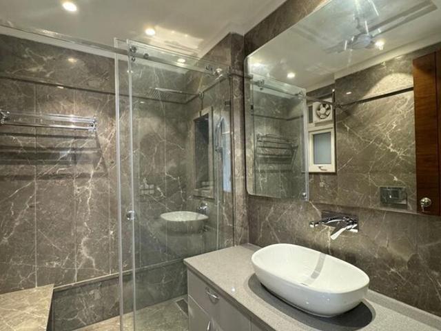 Property for rent in Deri