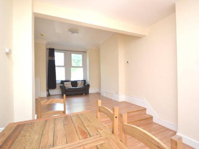 House for rent in London Borough of Ealing, Greater London