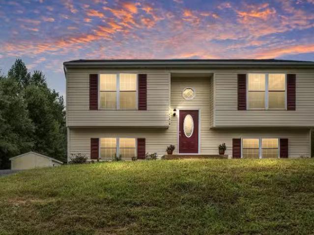 House for rent in Fredericksburg