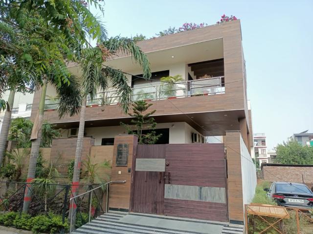 House for sale in Lakhana, Arunachal Pradesh