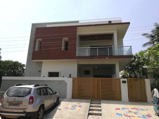 House for sale in Hariana