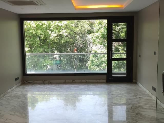 Property for rent in Deri