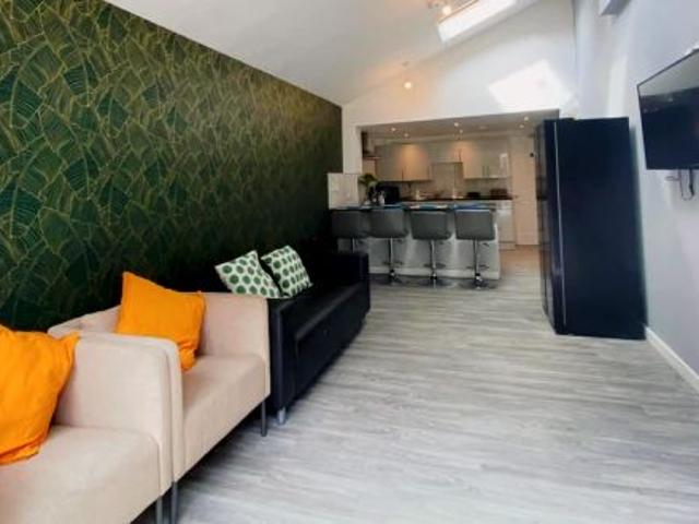 Room for rent in West Midlands