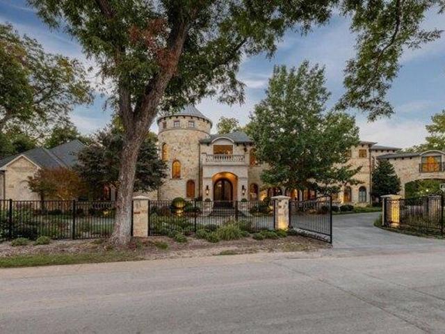 House for sale in Addison, Texas