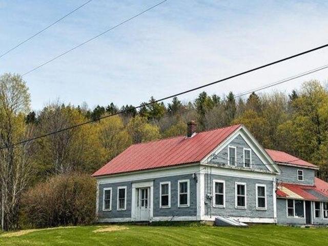 House for sale in Albany, Vermont